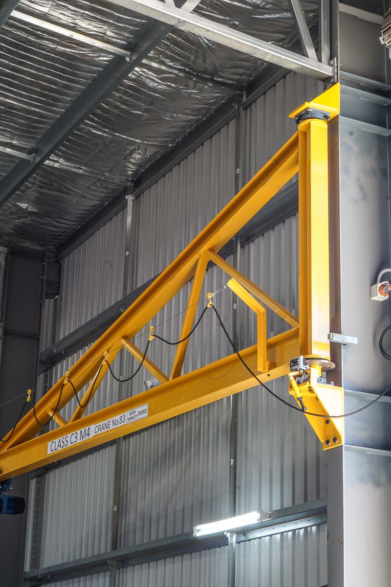 column mounted crane