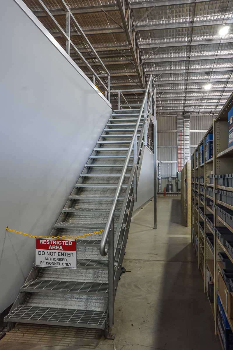 Warehouse mezzanine